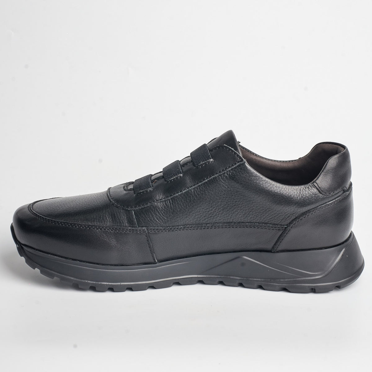 BB-008 Black - Strap Sneaker - Bruno Bunker