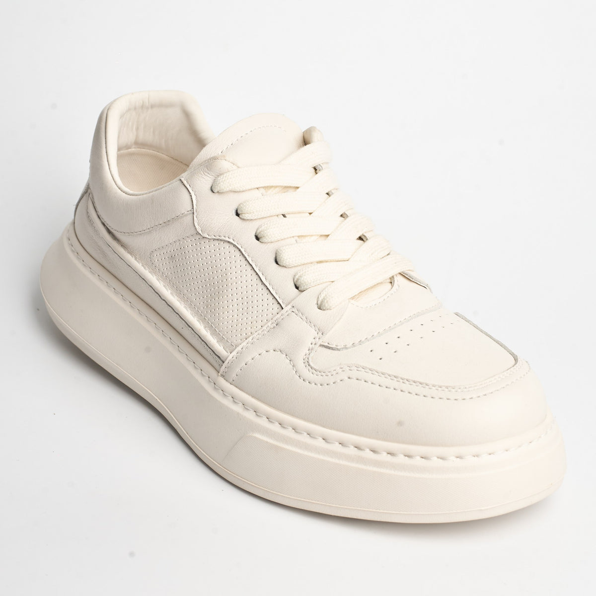 BB-011 Ivory - Chunky Platform Sneaker - Bruno Bunker