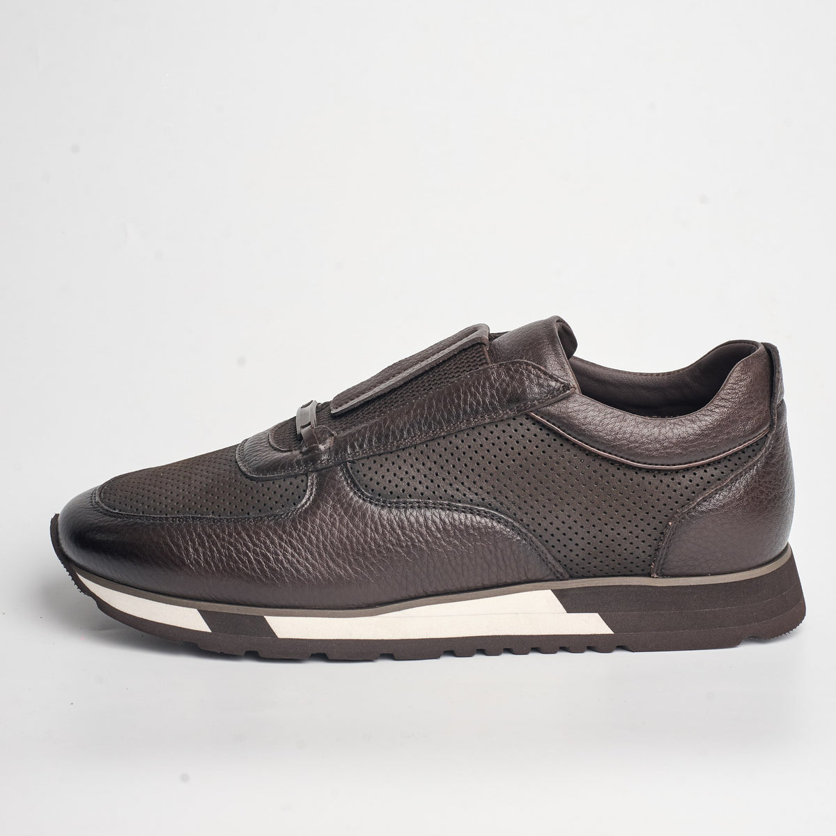 BB-016 DarkBrown - Perforated Bar Slip-On - Bruno Bunker