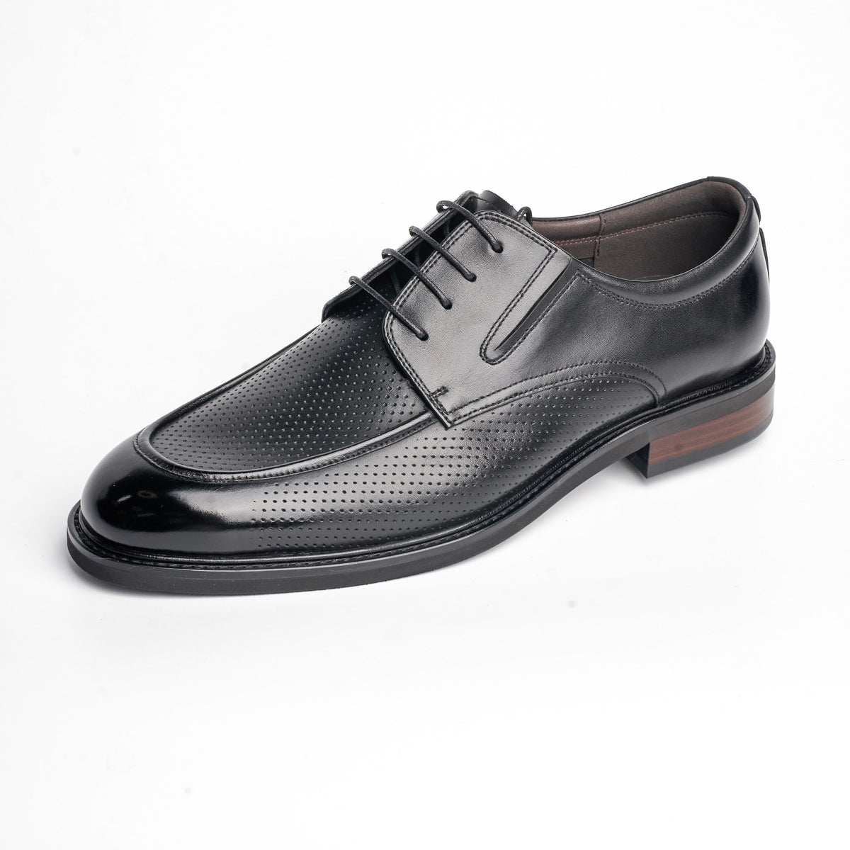 BB-078 Black - Perforated Apron Derby - Bruno Bunker