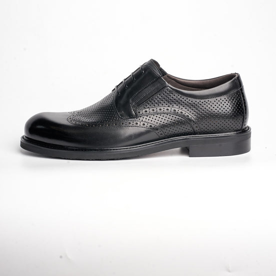 BB-079 Black - Perforated Wingtip Derby - Bruno Bunker