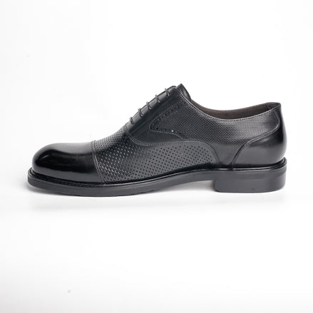BB-084 Black - Perforated Cap-Toe Oxford - Bruno Bunker