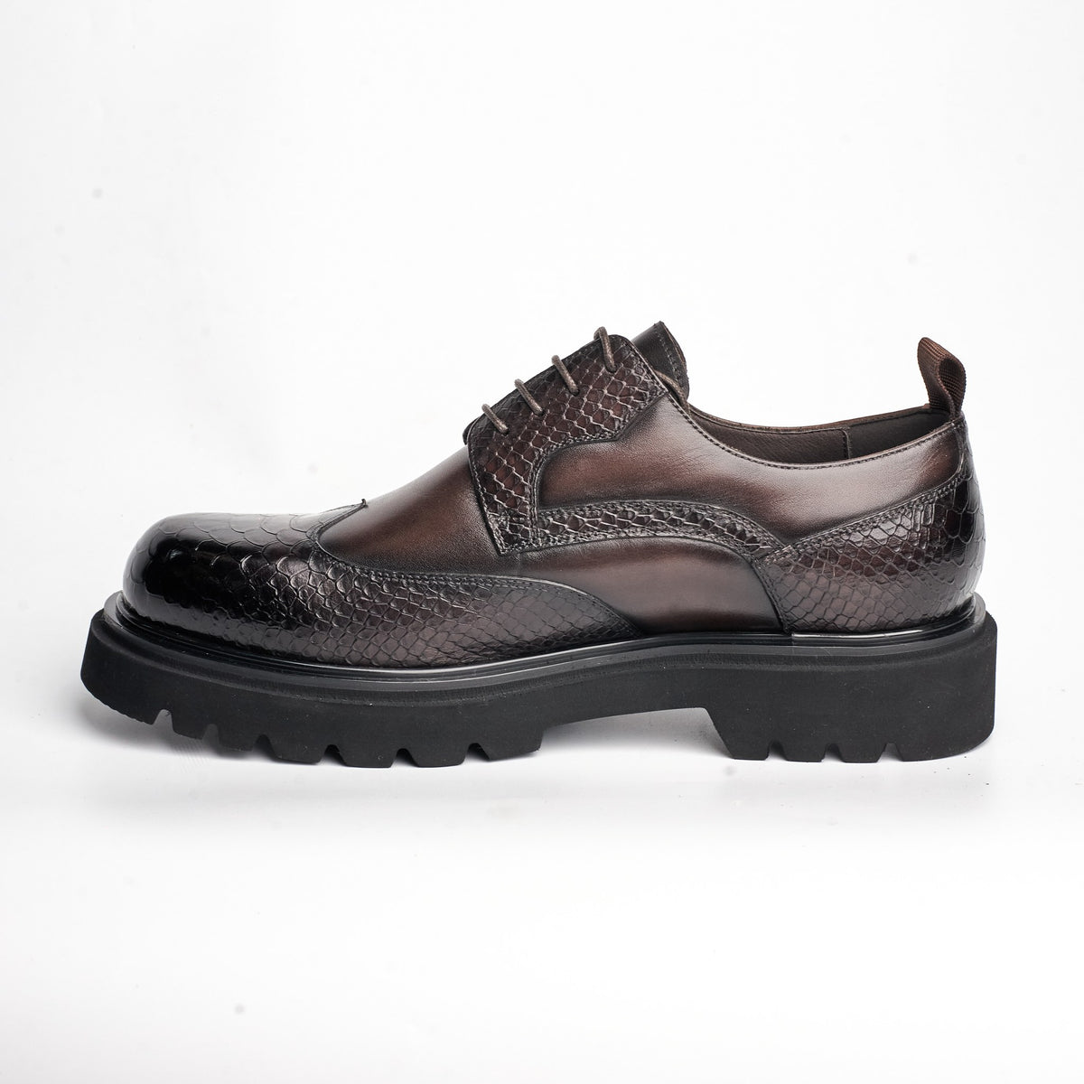 BB-112 Brown - Wingtip Lug-Sole Derby - Bruno Bunker