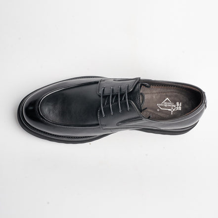 BB-144 Black - Lug-Sole Apron Derby - Bruno Bunker