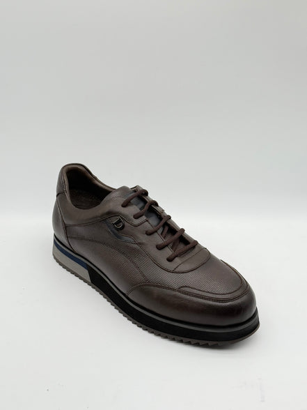 Cross-Grain Leather Runner Sneaker