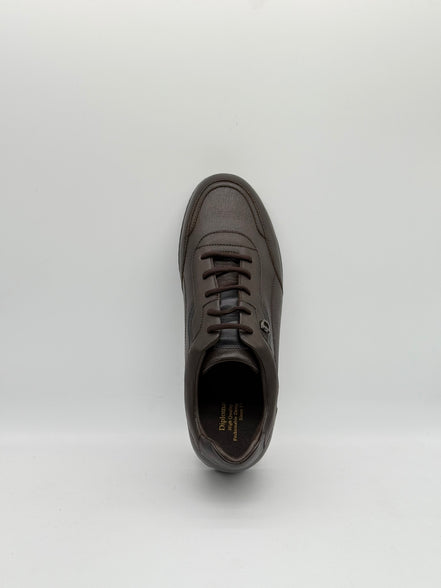 Cross-Grain Leather Runner Sneaker