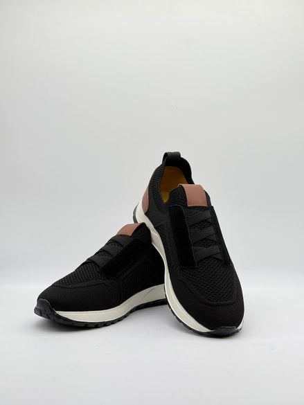 Knit Mesh Runner Sneaker