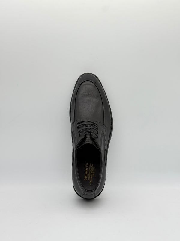 Pebbled Leather Apron-Toe Derby
