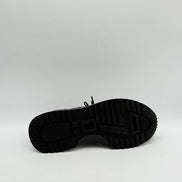 Pebbled Leather & Knit Collar Runner