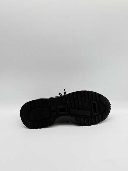 Pebbled Leather & Knit Collar Runner