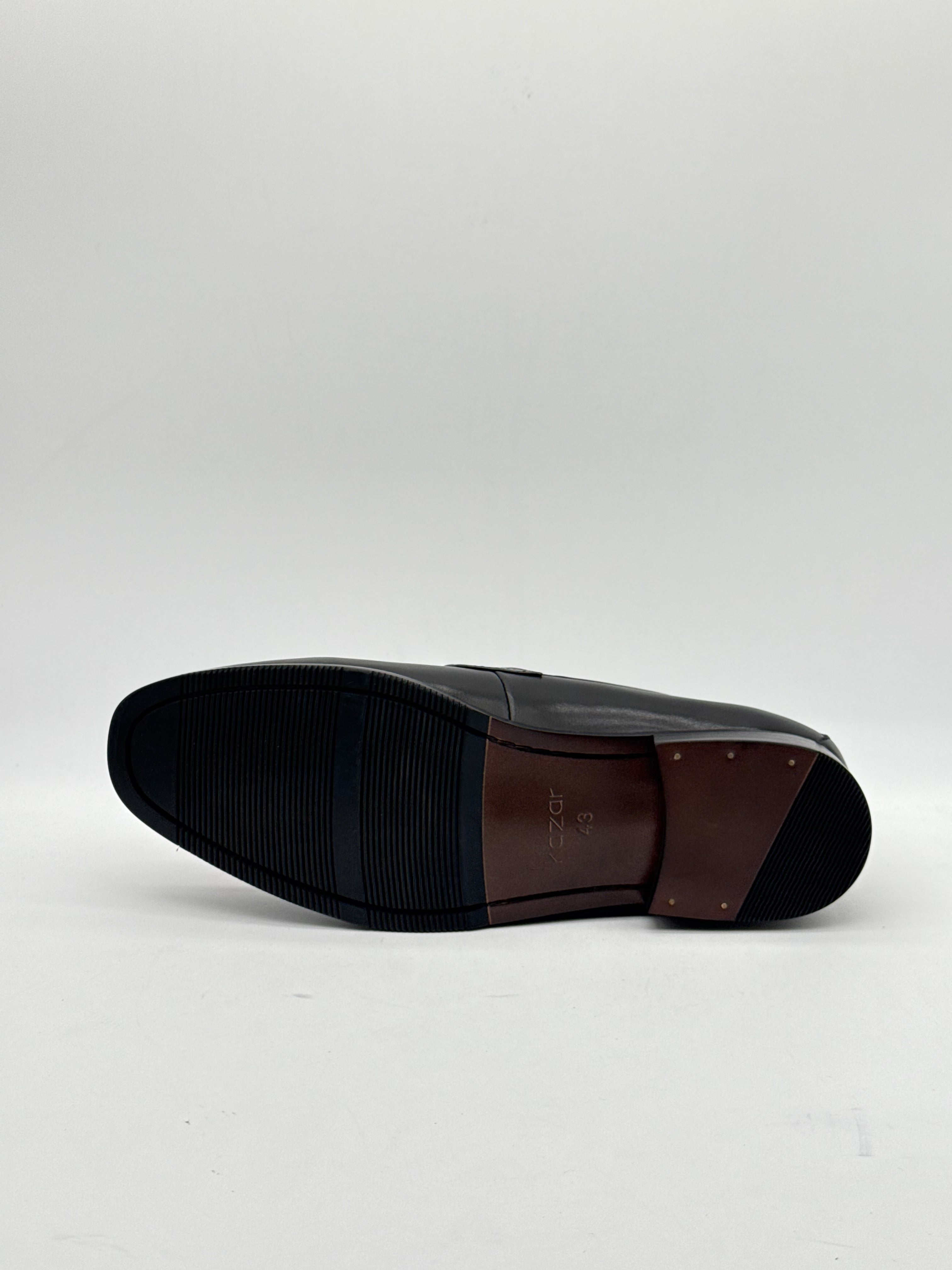 Smooth Leather Slim-Heel Penny Loafer
