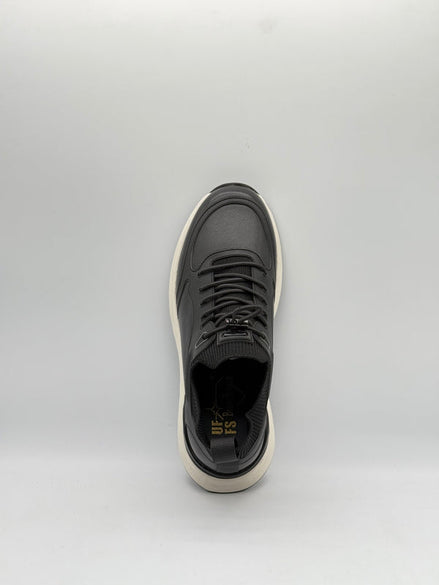 Smooth Leather & Knit Collar Runner Sneaker