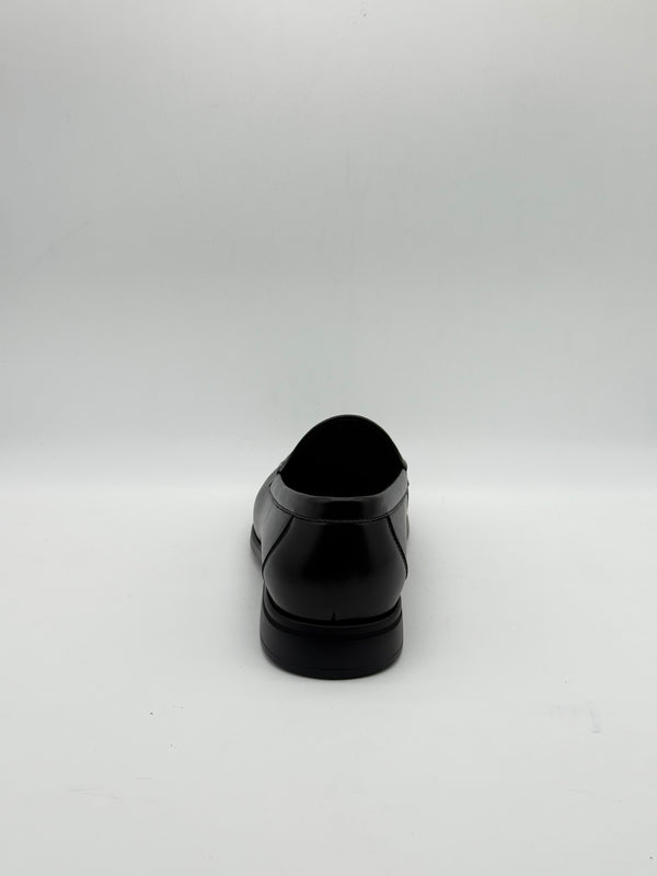 Smooth Leather Loafer with Globe Pin