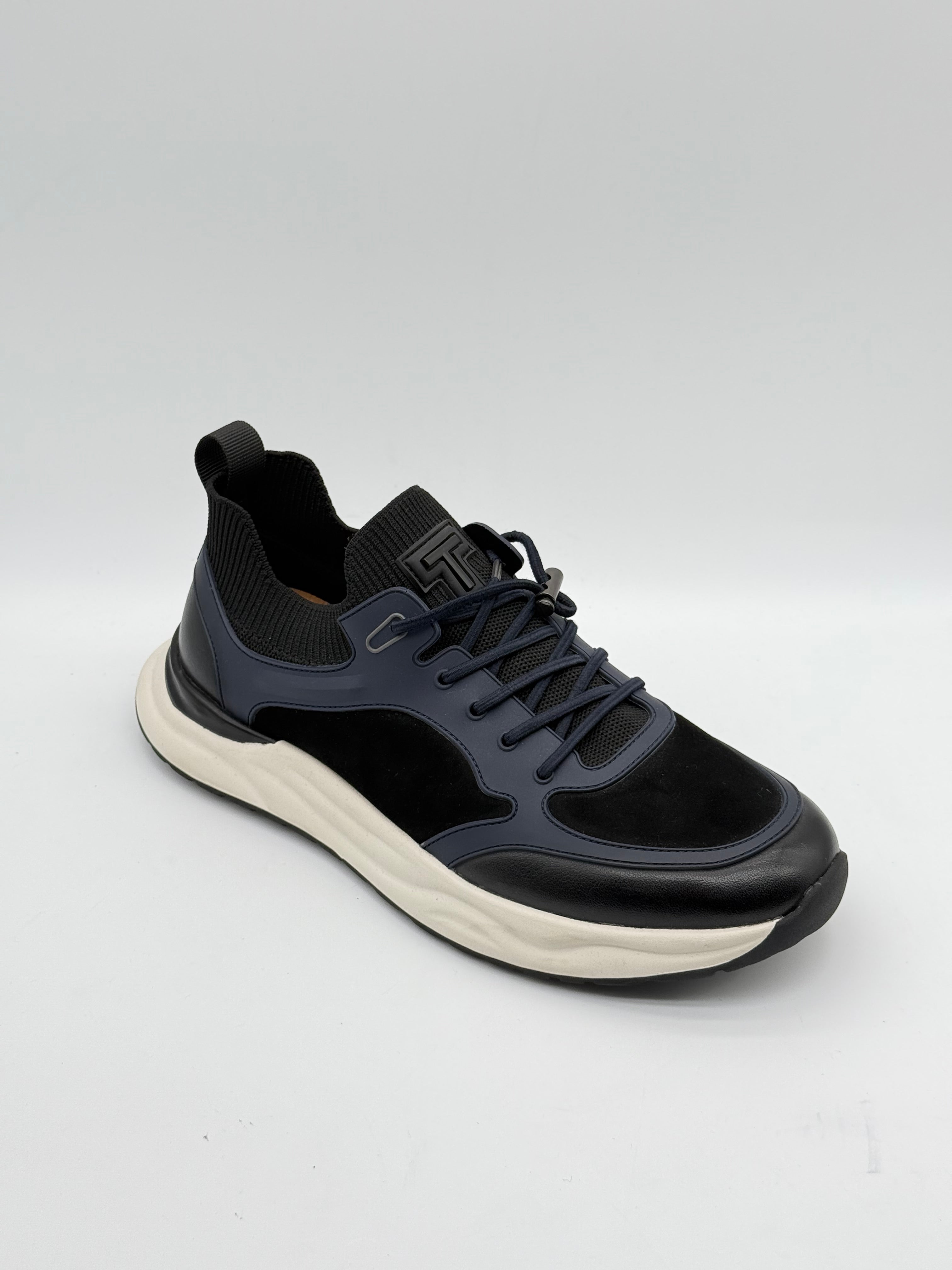 Suede & Leather Knit Collar Runner